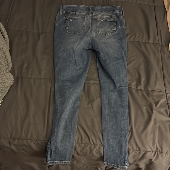 Women’s Skinny Jeans - Picture 2 of 2